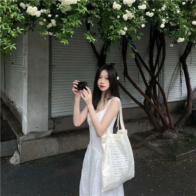 少女与季风 封面